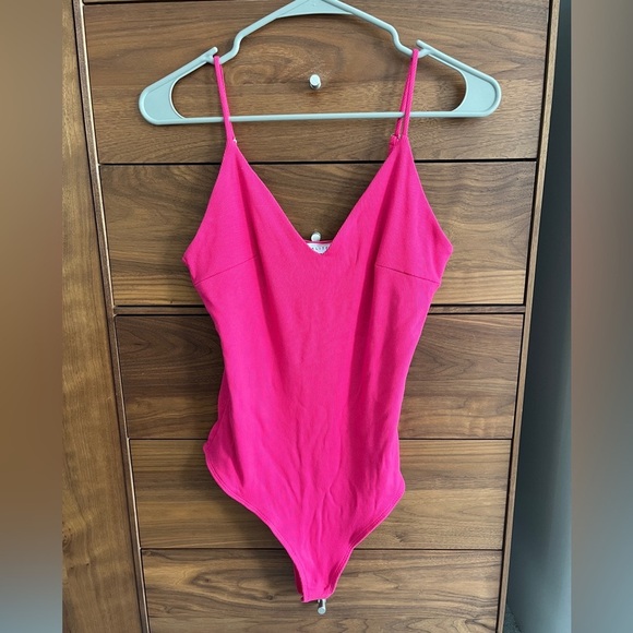 Socialite Tops - Socialite Women's Bodysuit Size S Pink Ribbed Knit V-Neck Adjustable Straps